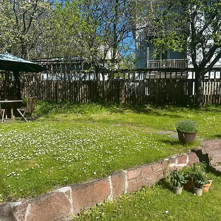 Tornvillan 住宿加早餐酒店 玛丽港